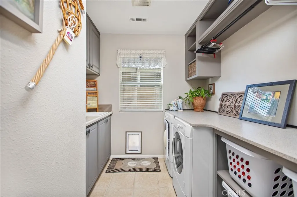 6347 Lyndsey Street, Eastvale, California 92880 home-pic-45